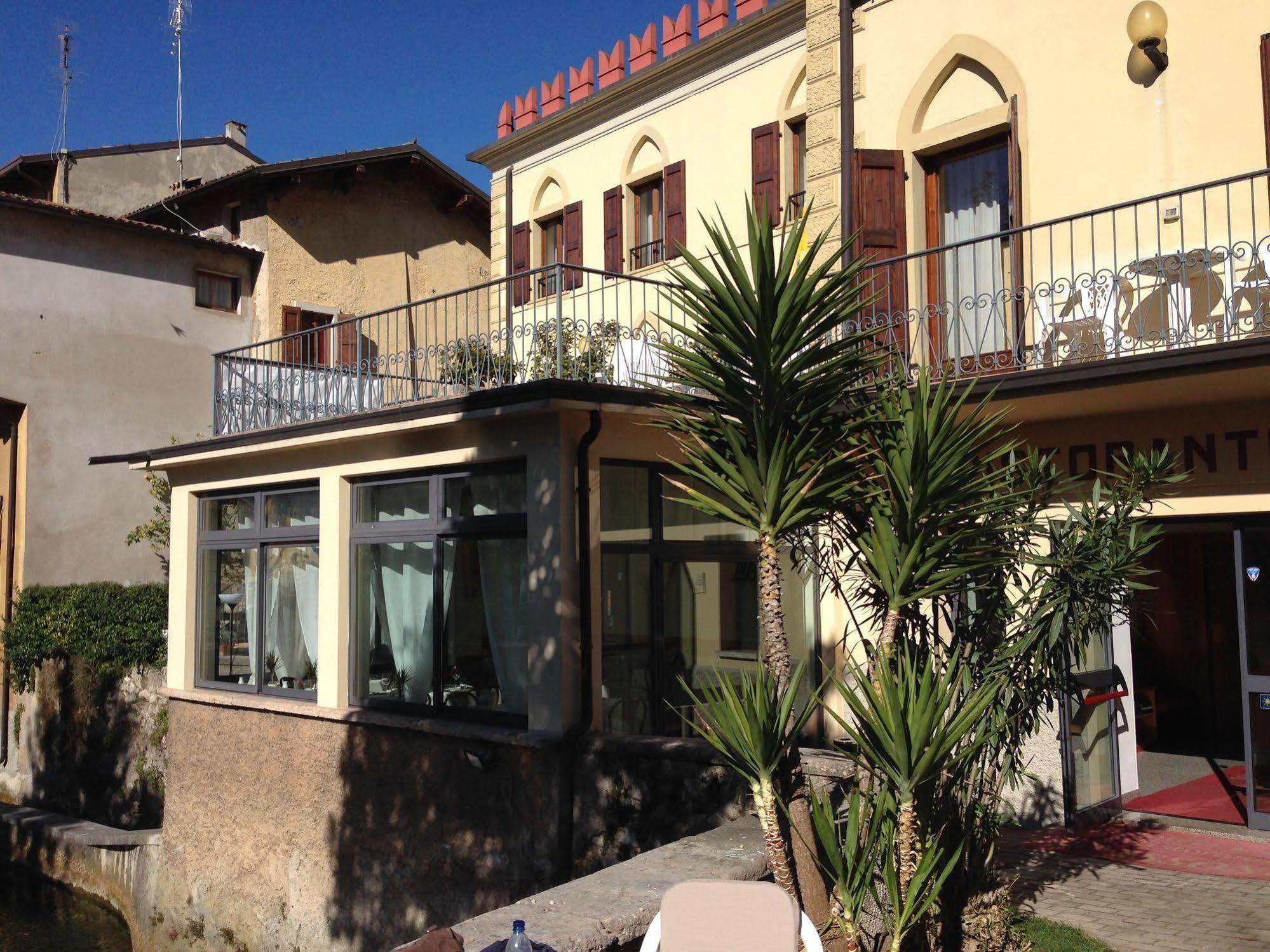 Hotel E Ristorante Cassone Malcesine Exterior photo